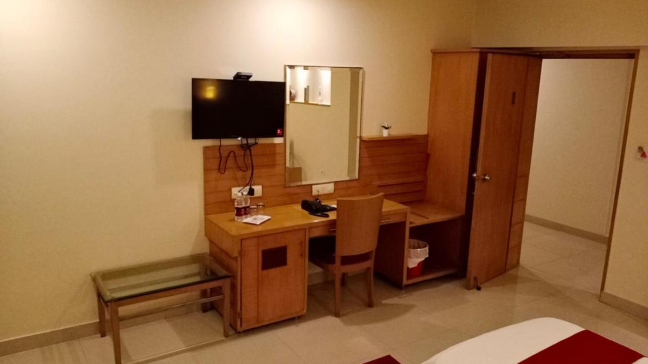 Fabhotel A&M - Nr Lv Prasad Institute, Banjara Hills Hyderabad Ngoại thất bức ảnh